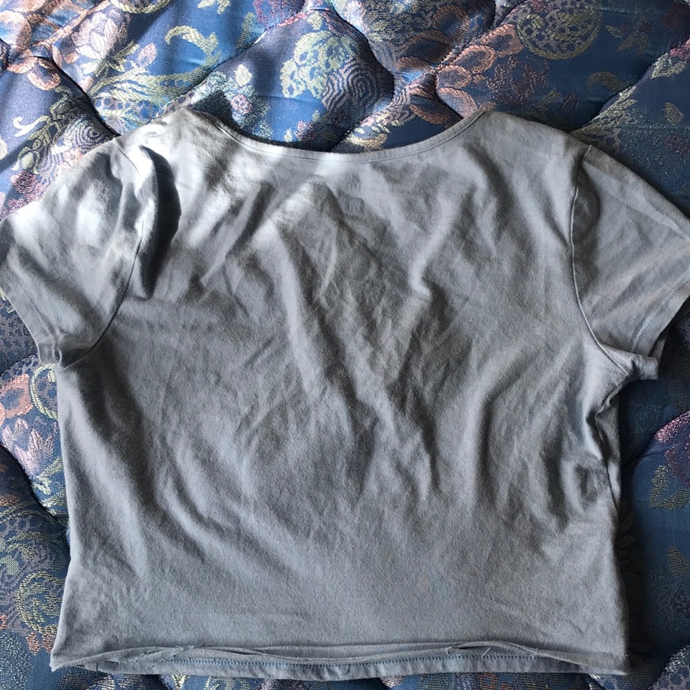 Crop Top - Picture 2 of 3